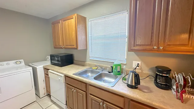 $1,095 | 448 Belmont Road, Unit 2, Tallahassee, FL 32301