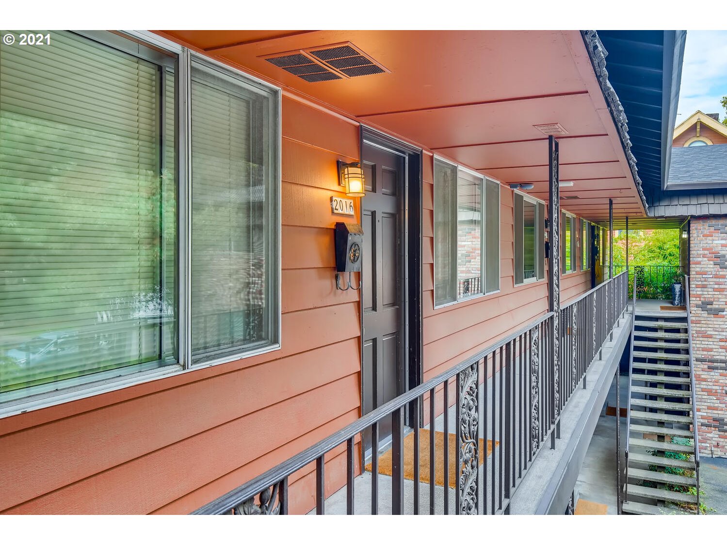 2016 Northeast Hancock Street Portland, OR 97212 - Photo 3 of 14