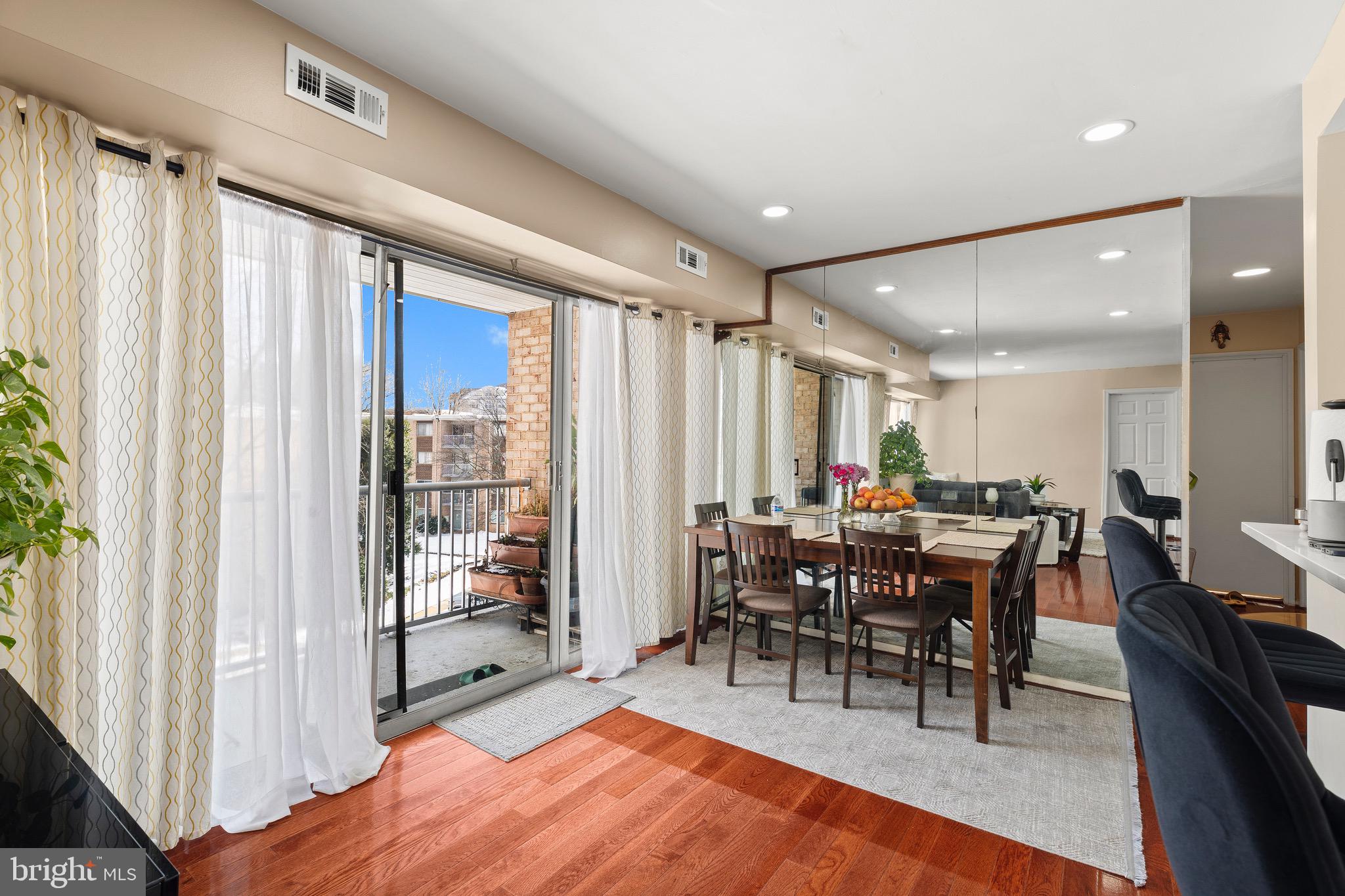 2905 Charing Cross Road, Unit 10/12 Falls Church, VA 22042 - Photo 4 of 22 Gallery Image 4