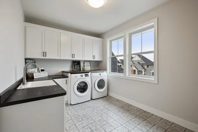 $1,350,400 | 731 Shawnee Woods Road, Medina, MN 55340