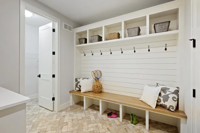 $1,350,400 | 731 Shawnee Woods Road, Medina, MN 55340