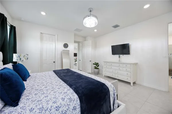 a view of bedroom
