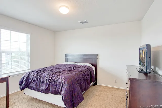 $1,875 | 8037 Falcon Meadow Drive, Converse, TX 78109