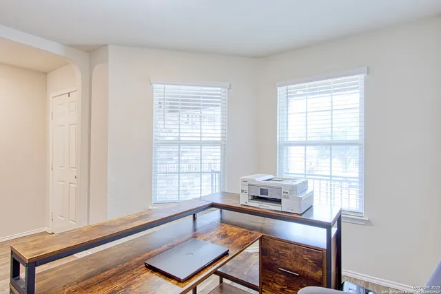 $1,875 | 8037 Falcon Meadow Drive, Converse, TX 78109