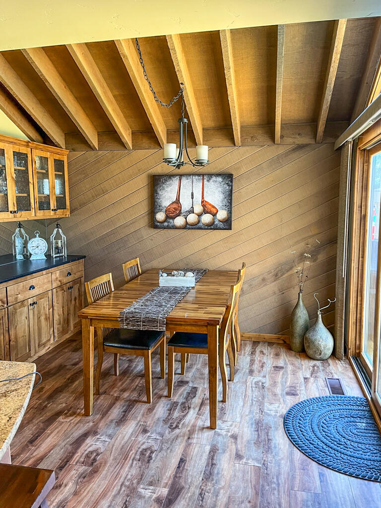 57232 Island Road, Unit 32 Sunriver, OR 97707 - Photo 7 of 26 Sunriver Meadow House 32-13