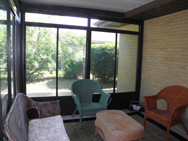 911 Westminster Road Joliet, IL 60435 - Photo 13 of 23