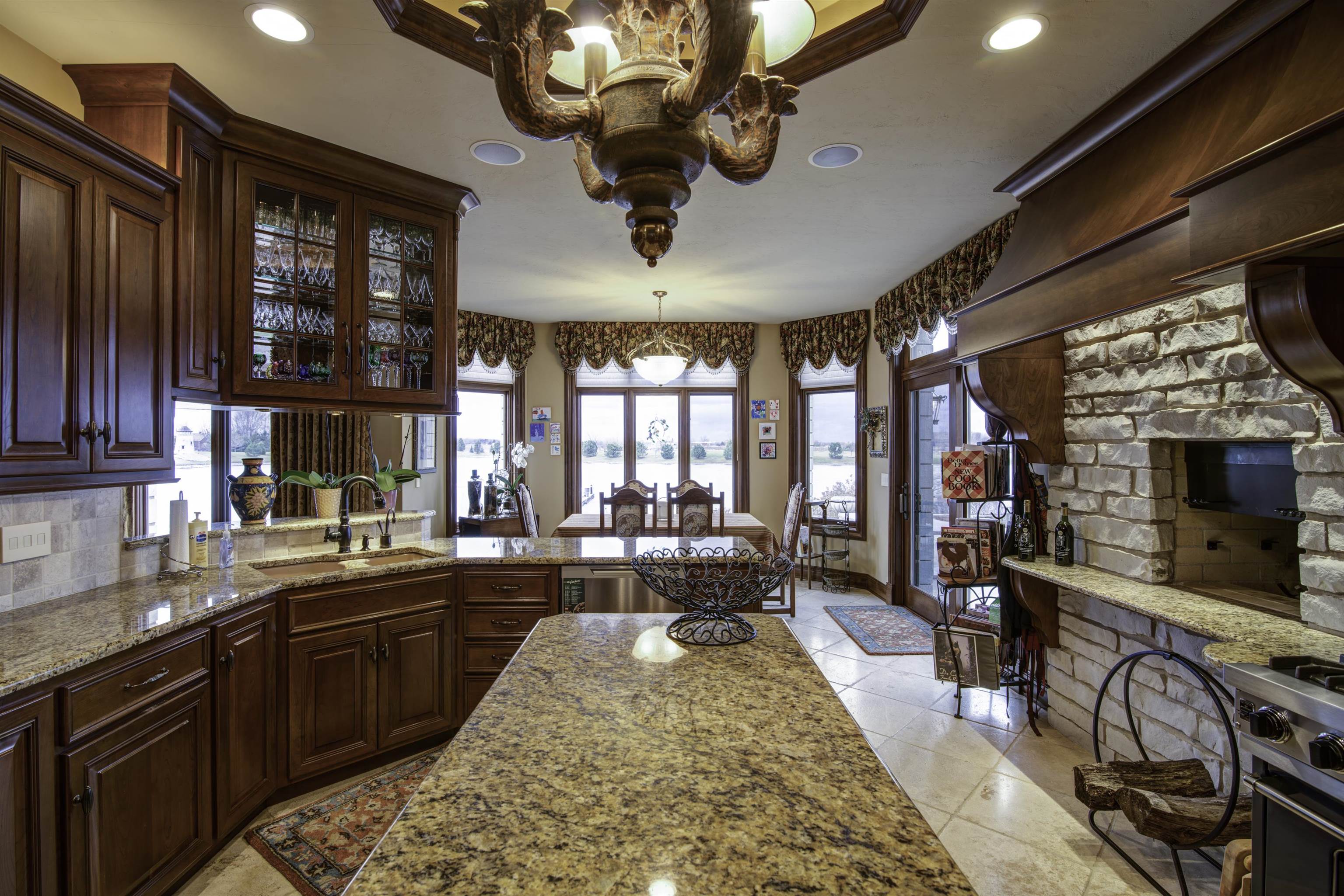 5696 School Drive Green Bay, WI 54313 - Photo 15 of 60