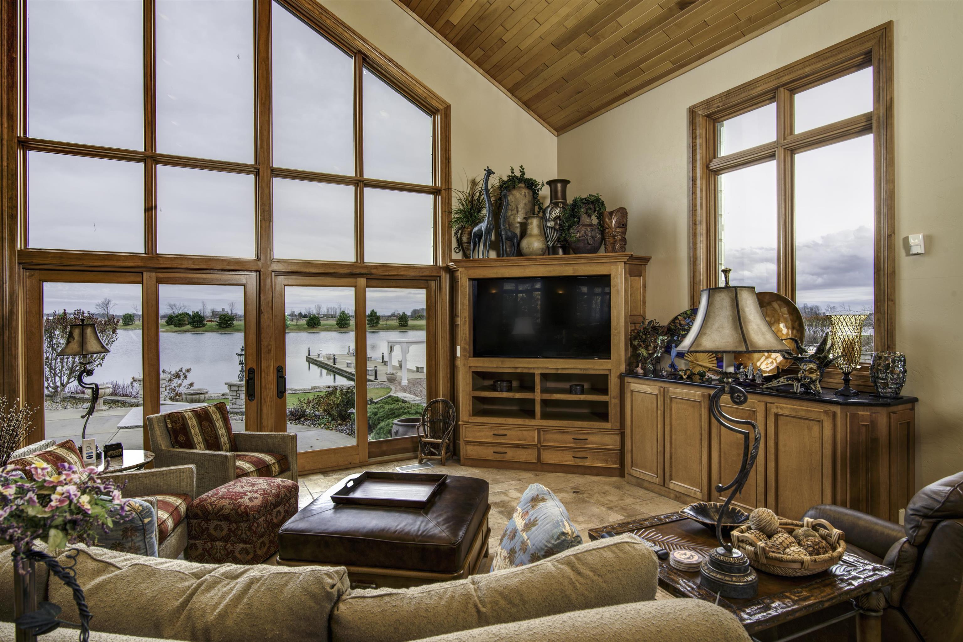 5696 School Drive Green Bay, WI 54313 - Photo 7 of 60