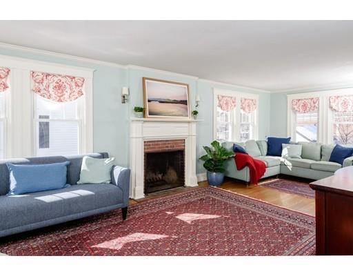 8 Sanborn Road Hingham, MA 02043 - Photo 4 of 28 Gallery Image 4