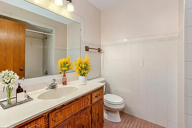 $199,999 | 9535 South 53rd Avenue, Unit 3S, Oak Lawn, IL 60453