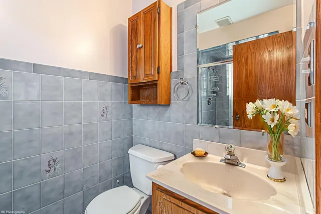 $199,999 | 9535 South 53rd Avenue, Unit 3S, Oak Lawn, IL 60453