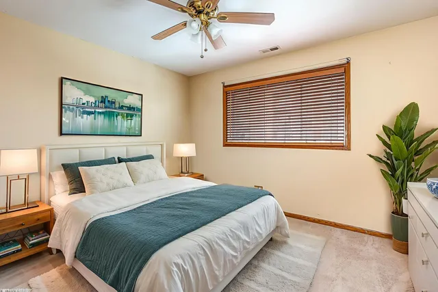 $199,999 | 9535 South 53rd Avenue, Unit 3S, Oak Lawn, IL 60453