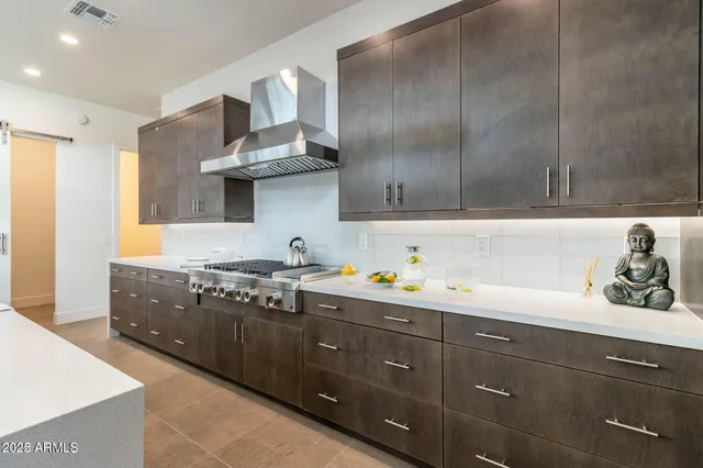 $1,410,000 | 8510 South 9th Drive, Unit 20, Phoenix, AZ 85041