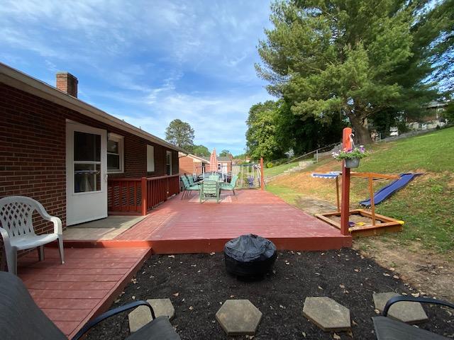 4928 Desi Road Northwest Roanoke, VA 24017 - Photo 6 of 21 IMG_8105