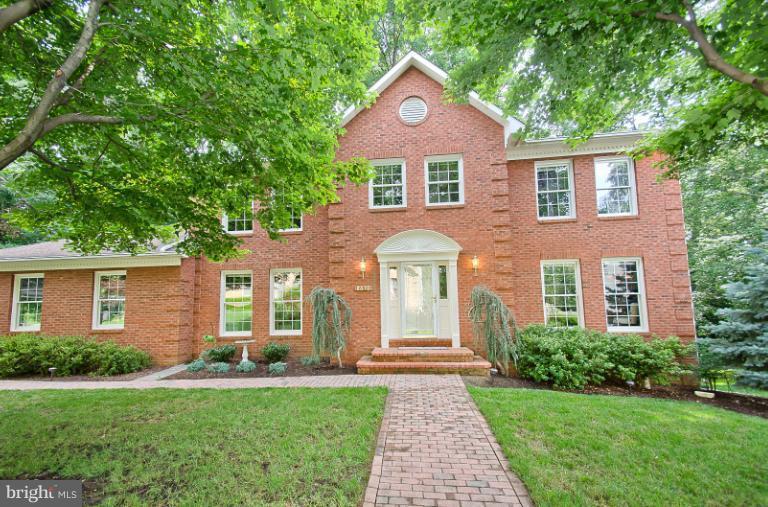 8670 Center Road Springfield, VA 22152 - Photo 30 of 33 Half an acre lot!