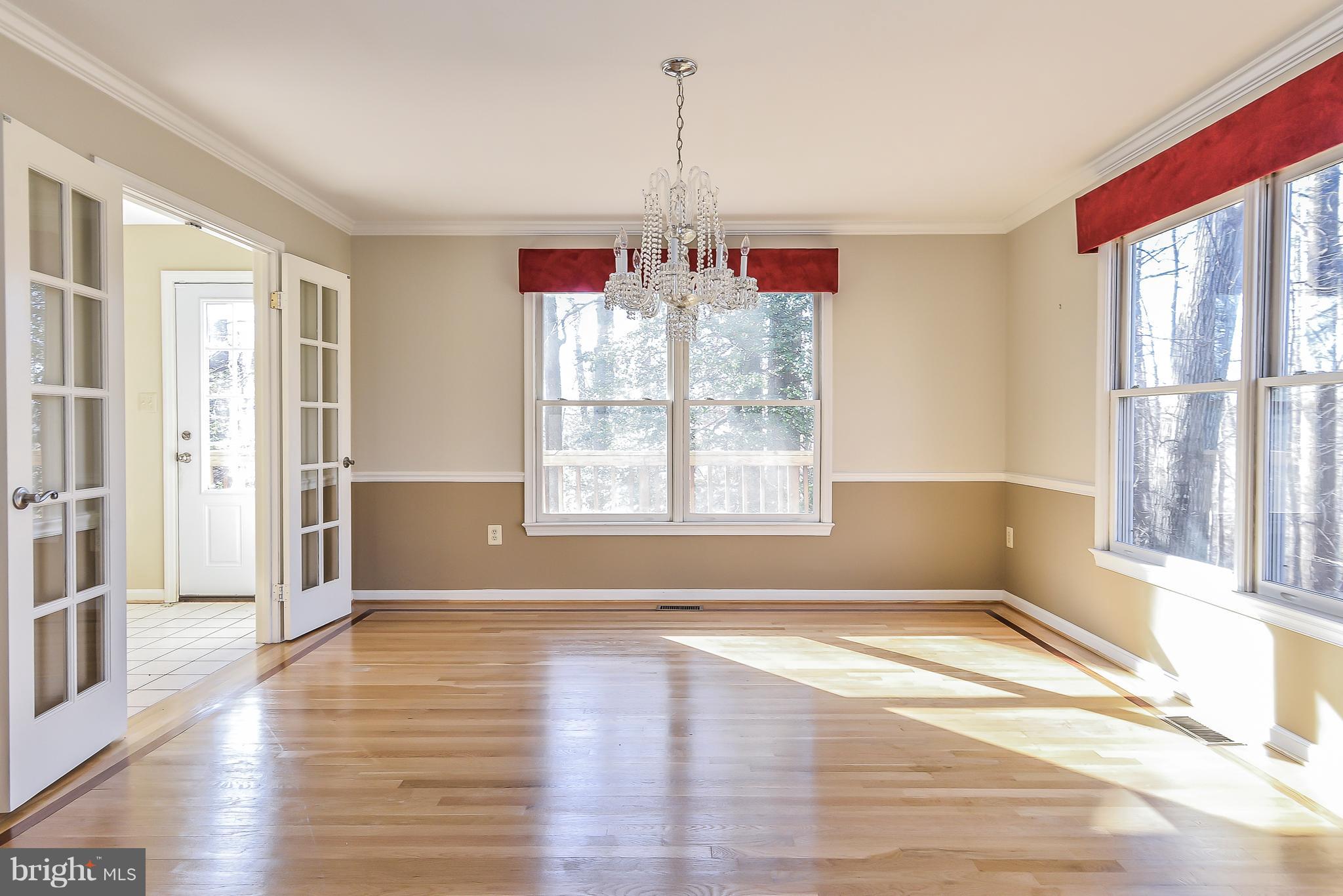 8670 Center Road Springfield, VA 22152 - Photo 6 of 33 Elegant formal dining w/ double entry doors