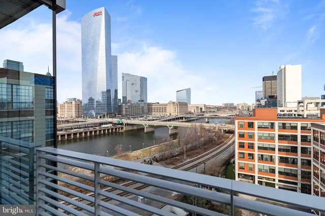 $1,250,000 | 210 South 25th Street, Unit 903, Philadelphia, PA 19103