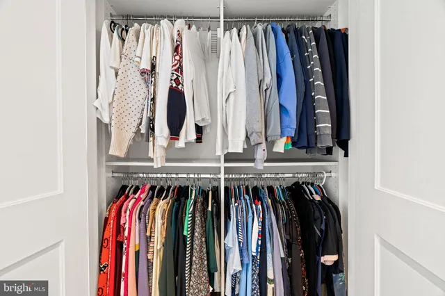 $1,250,000 | 210 South 25th Street, Unit 903, Philadelphia, PA 19103