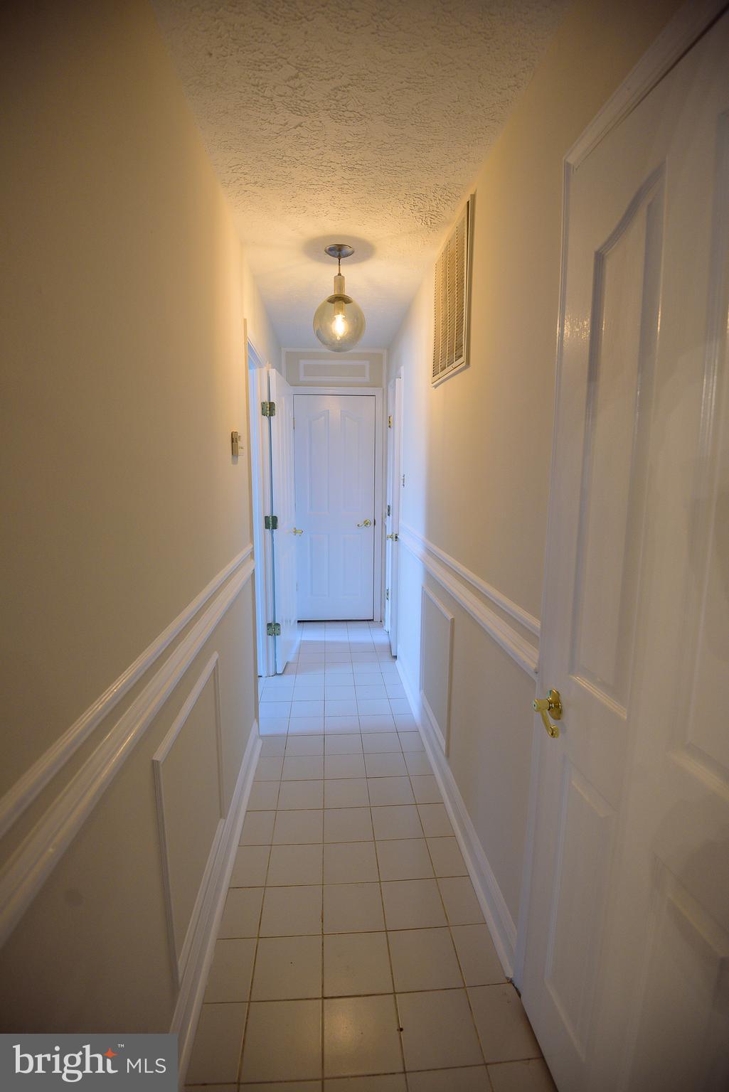 148 South Fox Road Sterling, VA 20164 - Photo 19 of 29 Main Level Hallway