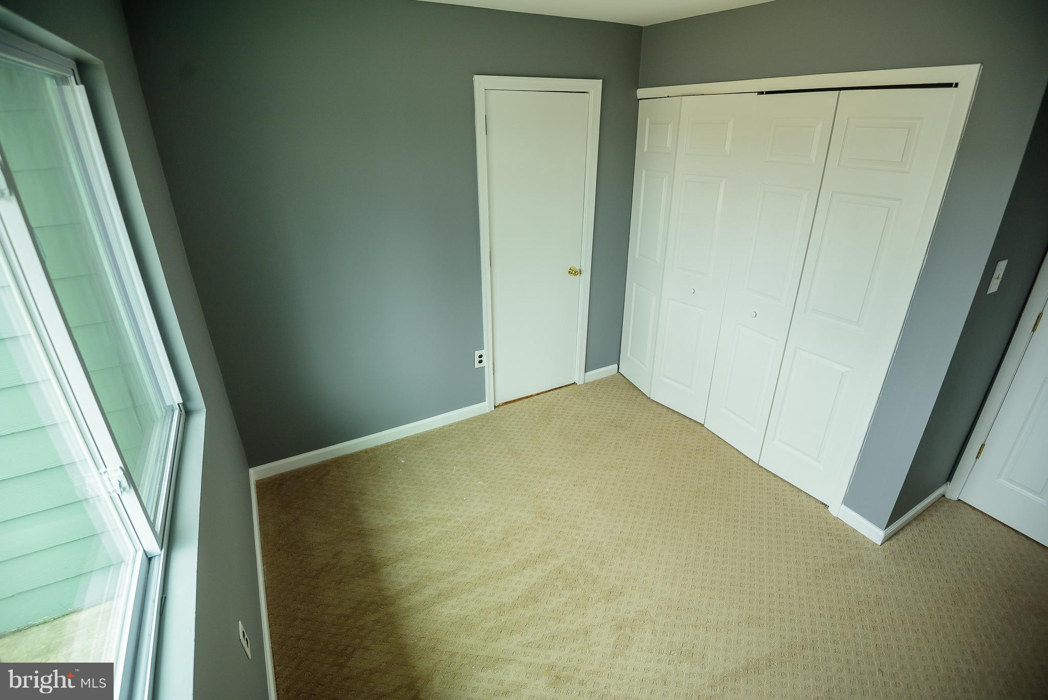148 South Fox Road Sterling, VA 20164 - Photo 22 of 29 Main Level Bedroom 2