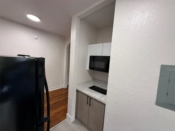 $1,650 | 2000 Jefferson Street, Unit 18, Hollywood, FL 33020