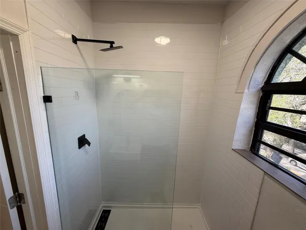 $1,650 | 2000 Jefferson Street, Unit 18, Hollywood, FL 33020