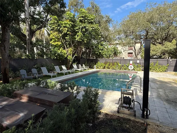 $1,650 | 2000 Jefferson Street, Unit 18, Hollywood, FL 33020