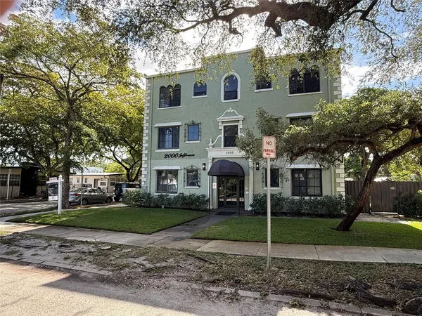 $1,650 | 2000 Jefferson Street, Unit 18, Hollywood, FL 33020