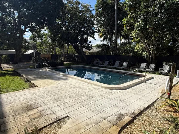 $1,650 | 2000 Jefferson Street, Unit 18, Hollywood, FL 33020