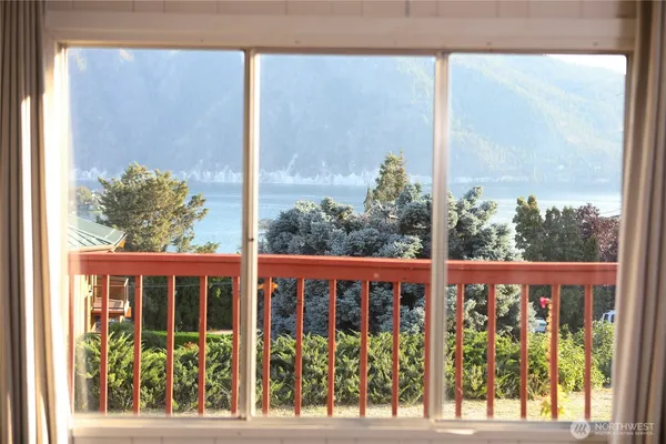 $340,000 | 410 Totem Pole Road, Manson, WA 98831