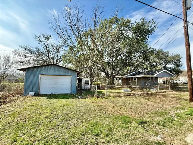 $265,000 | 155 Southern Oaks Drive, Somerville, TX 77879