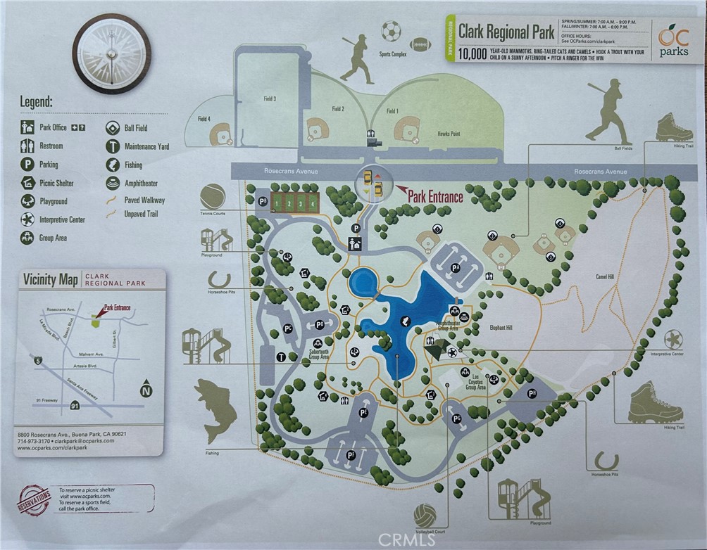 2576 Coventry Circle Fullerton, CA 92833 - Photo 15 of 15 a bathroom with a bathtub and mirror