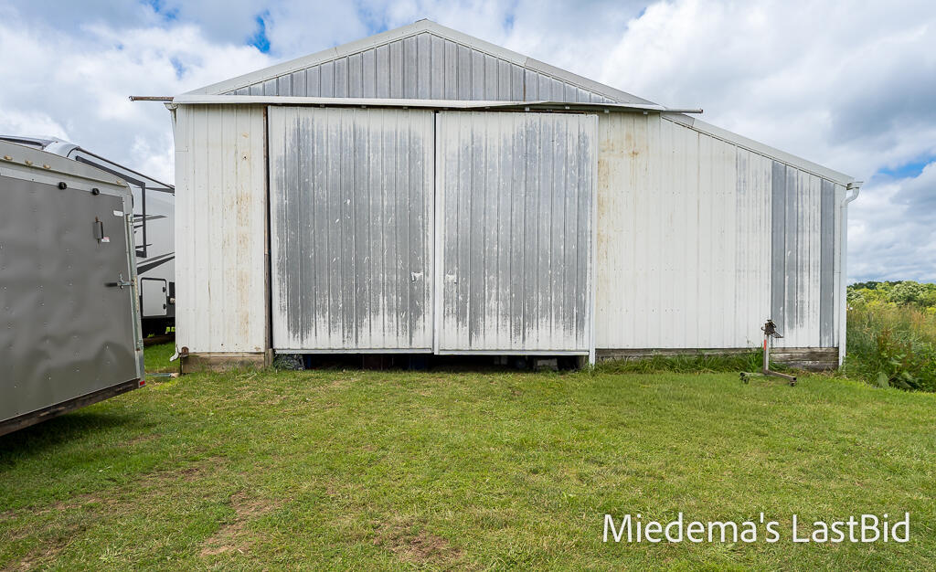 12915 Cassidy Road Bellevue, MI 49021 - Photo 5 of 128 12915CassidyRd-6LoRes