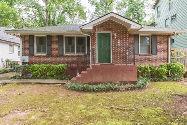$1,800 | 564 Parker Avenue, Decatur, GA 30032