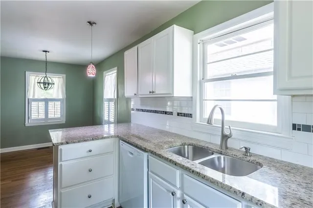 $1,800 | 564 Parker Avenue, Decatur, GA 30032