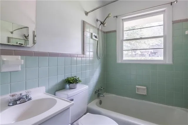 $1,800 | 564 Parker Avenue, Decatur, GA 30032