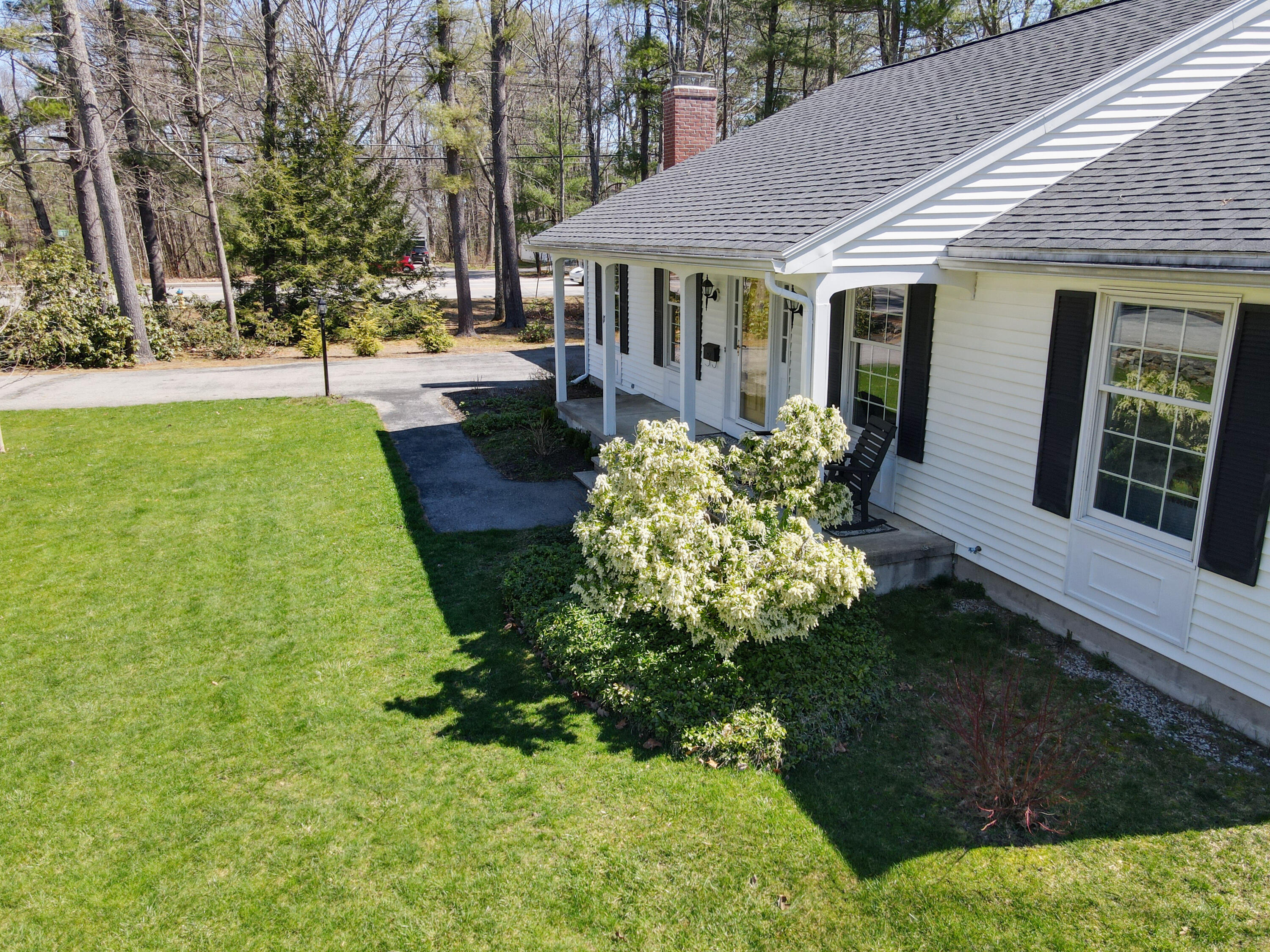 17 Oak Bluff Road Kennebunk, ME 04043 - Photo 9 of 50 Outside