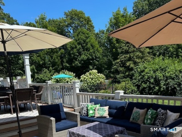 905 Baldwin Road Woodbridge, CT 06525 - Photo 7 of 10