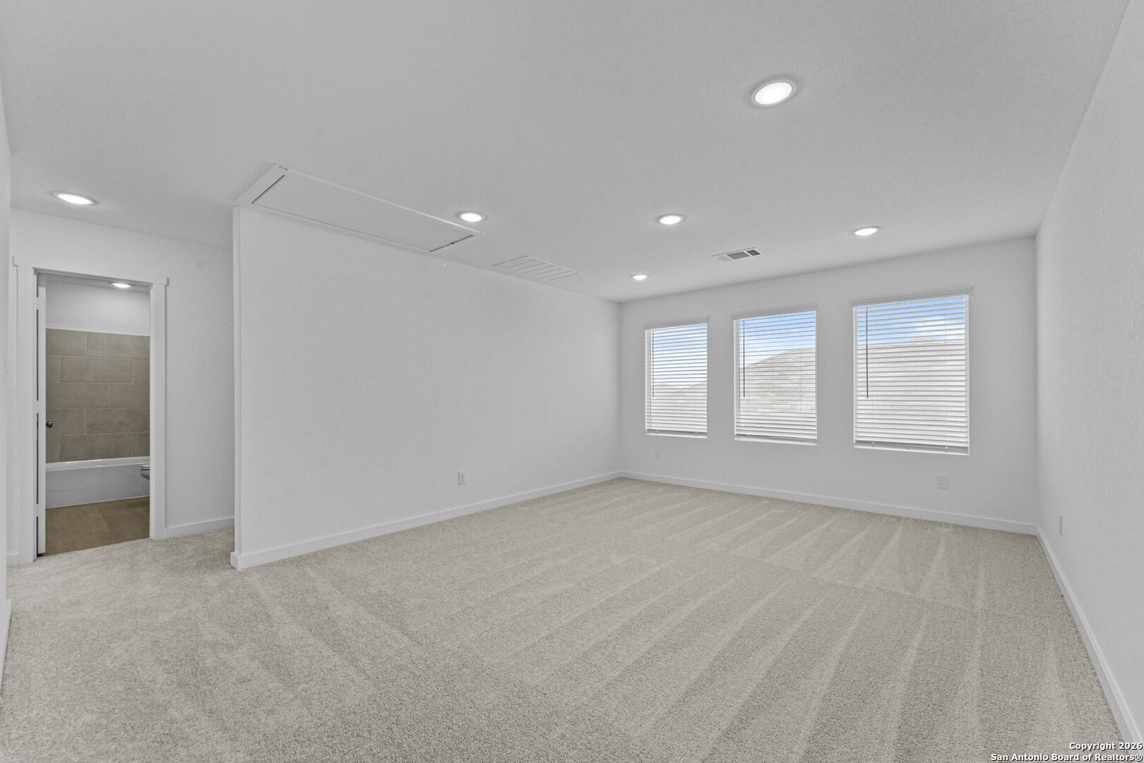 1859 Nuthatch Ridge New Braunfels, TX 78130 - Photo 21 of 34 a view of empty room with window