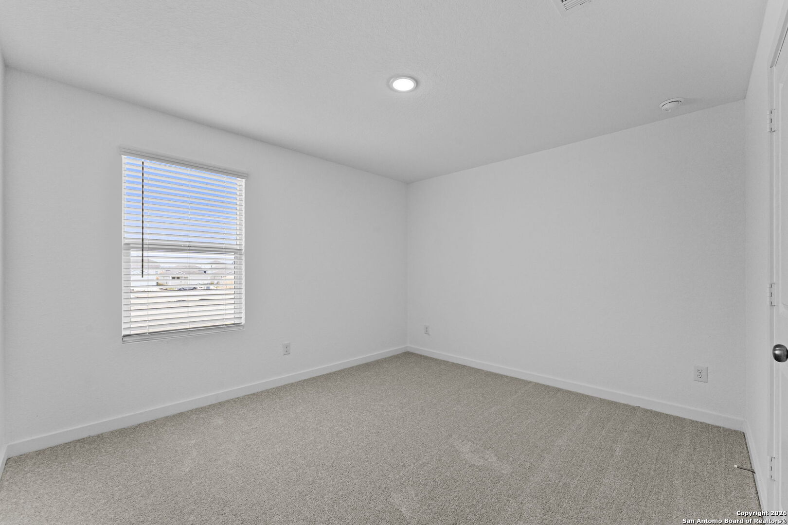 1859 Nuthatch Ridge New Braunfels, TX 78130 - Photo 31 of 34 an empty room with a window