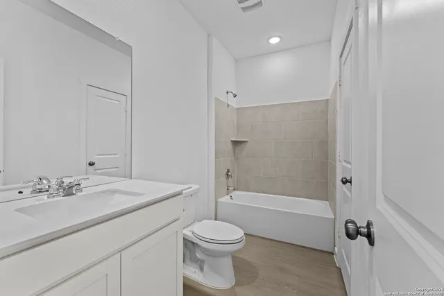 $315,000 | 1859 Nuthatch Ridge, New Braunfels, TX 78130