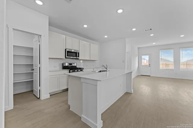 $315,000 | 1859 Nuthatch Ridge, New Braunfels, TX 78130