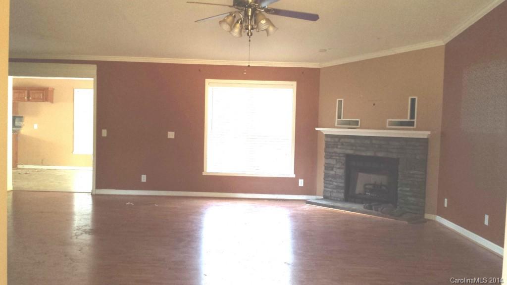 368 Holiday Road, Unit / Lancaster, SC 29720 - Photo 3 of 22 Gallery Image 3