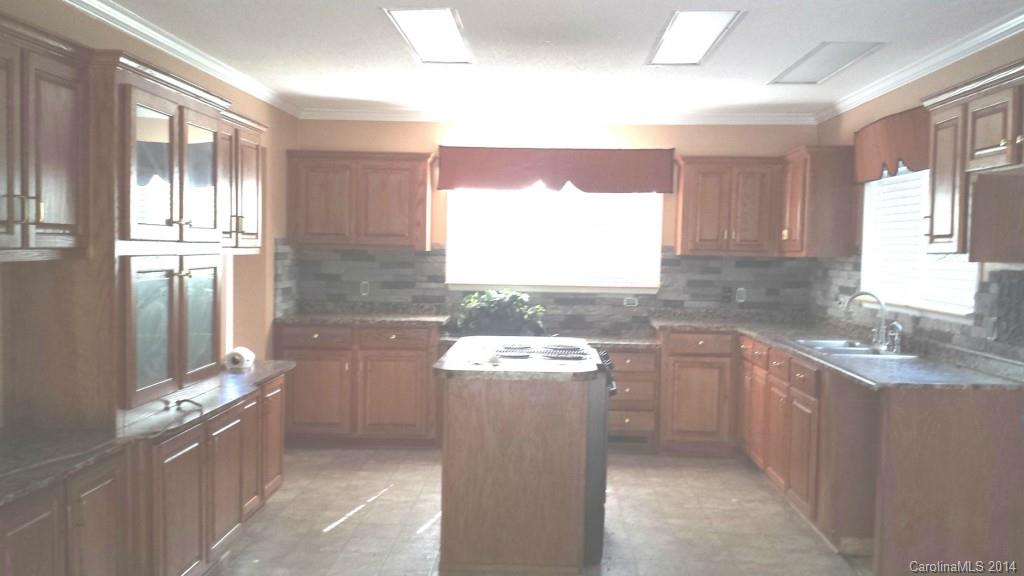 368 Holiday Road, Unit / Lancaster, SC 29720 - Photo 8 of 22 Gallery Image 8