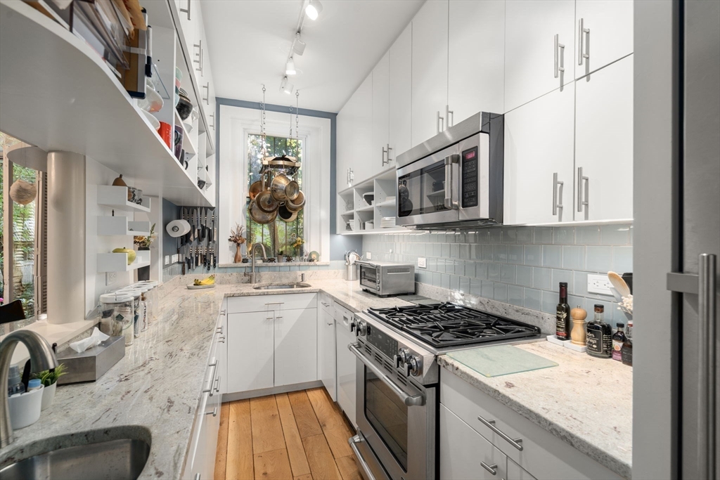 236 Walnut Street Brookline, MA 02445 - Photo 10 of 27