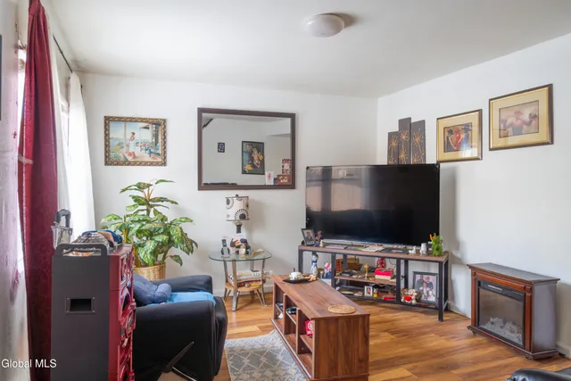 $265,000 | 3 Clare Avenue, Albany, NY 12202