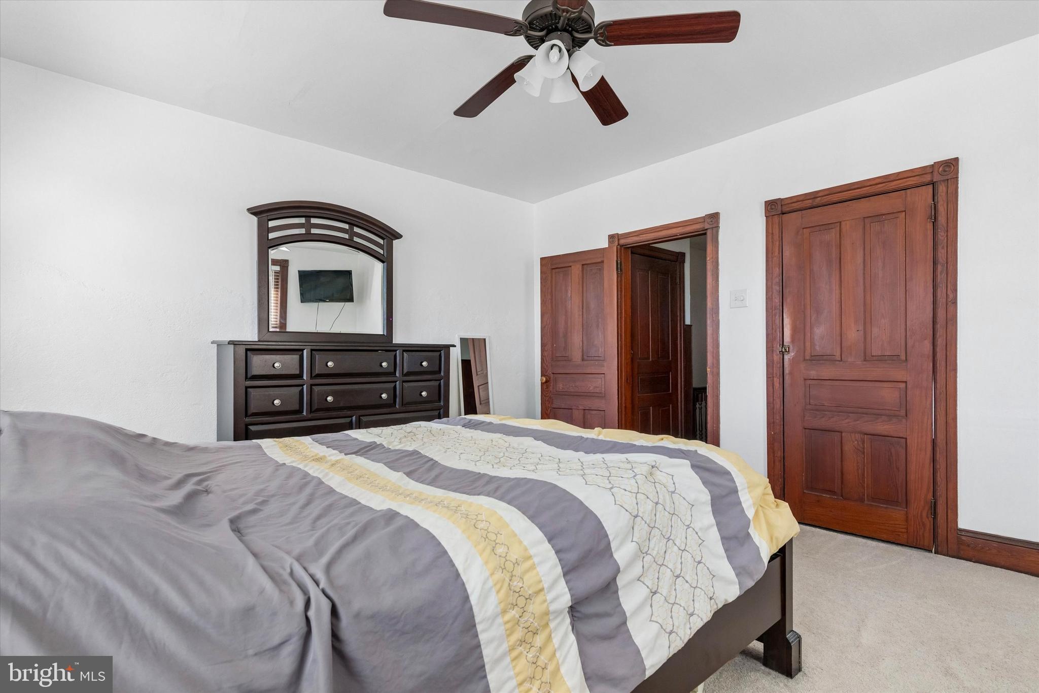 35 North Ridge Avenue Ambler, PA 19002 - Photo 13 of 15 a bedroom with a bed and a bathroom