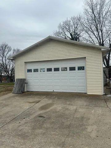 $174,900 | 305 West Gallatin Street, Adairville, KY 42202