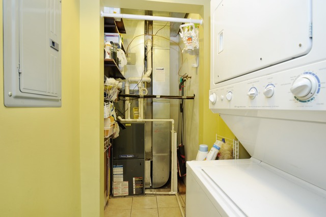 2310 West Huron Street, Unit 2B Chicago, IL 60612 - Photo 9 of 10