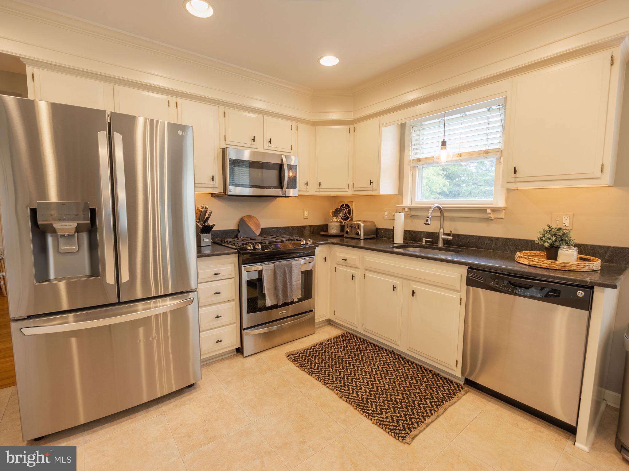 284 Manor Road Harleysville, PA 19438 - Photo 32 of 61